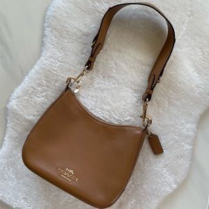 Coach Medium Tote Bag in Brown